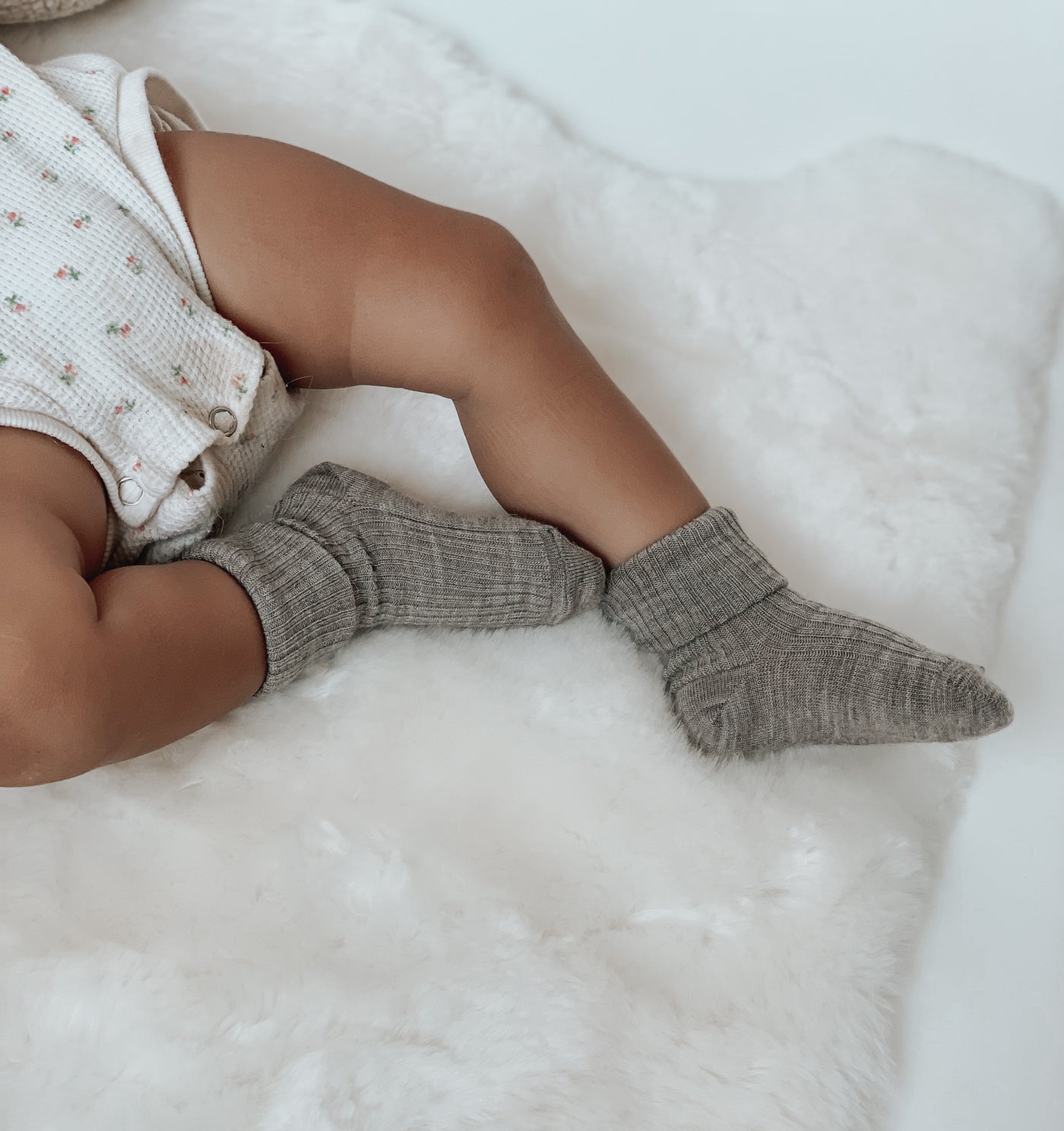 Sheepskin Rug for Babies, 100% Natural, Shorn Lambskin Wool, 2 x 3 Feet, Ivory