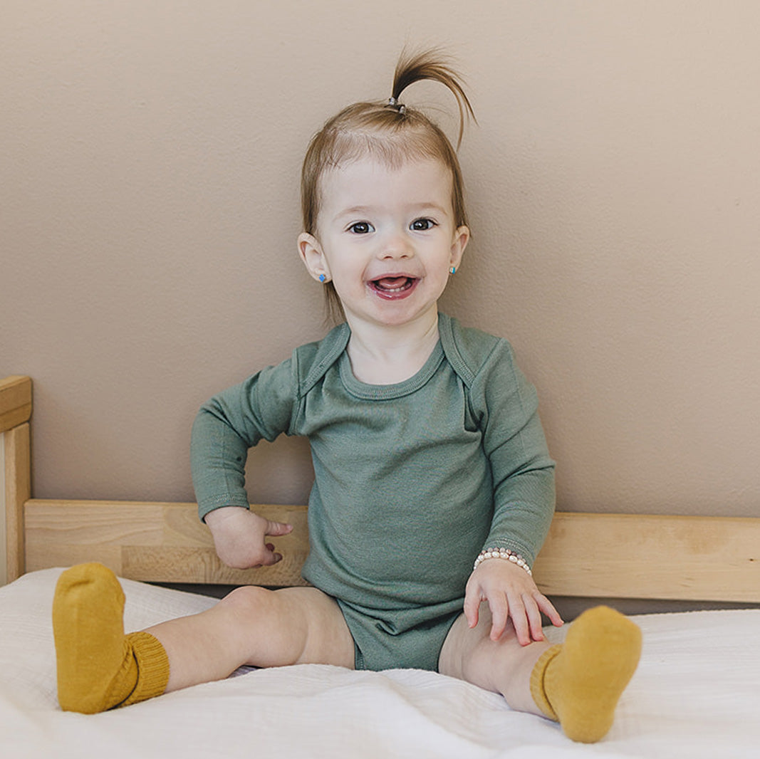 Maglione Lana Merino Bio Per Neonati - Unisex, Chiusura A Bottoni, GOTS Certified, Made In Germany